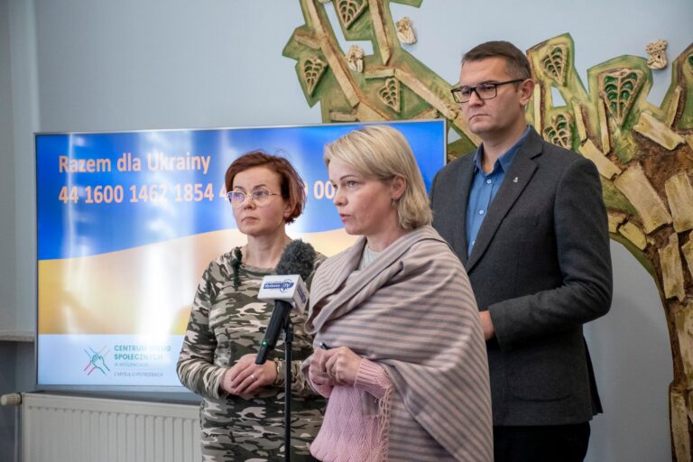 Konferencja prasowa w myślenickim magistracie poświęcona uchodźcom z Ukrainy