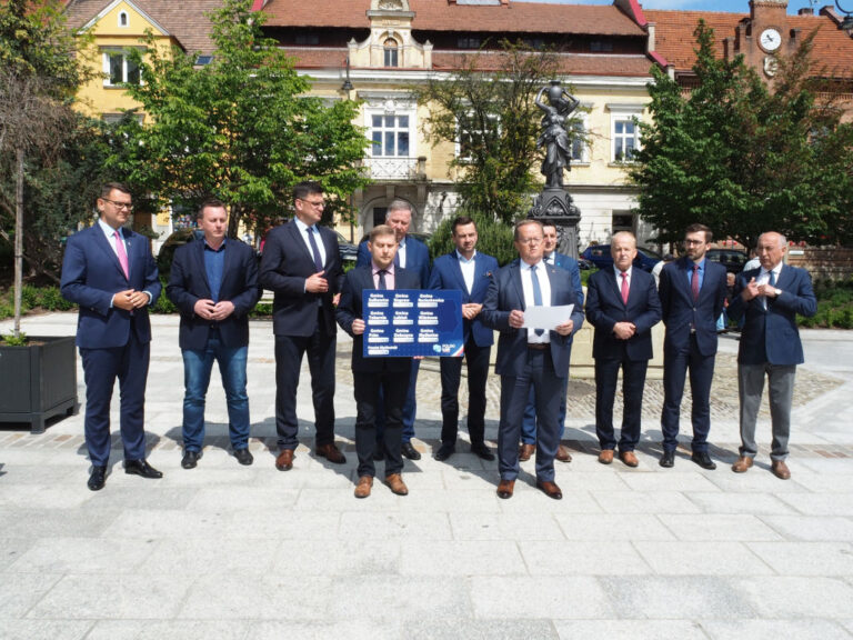 Miliony dla gmin i powiatu