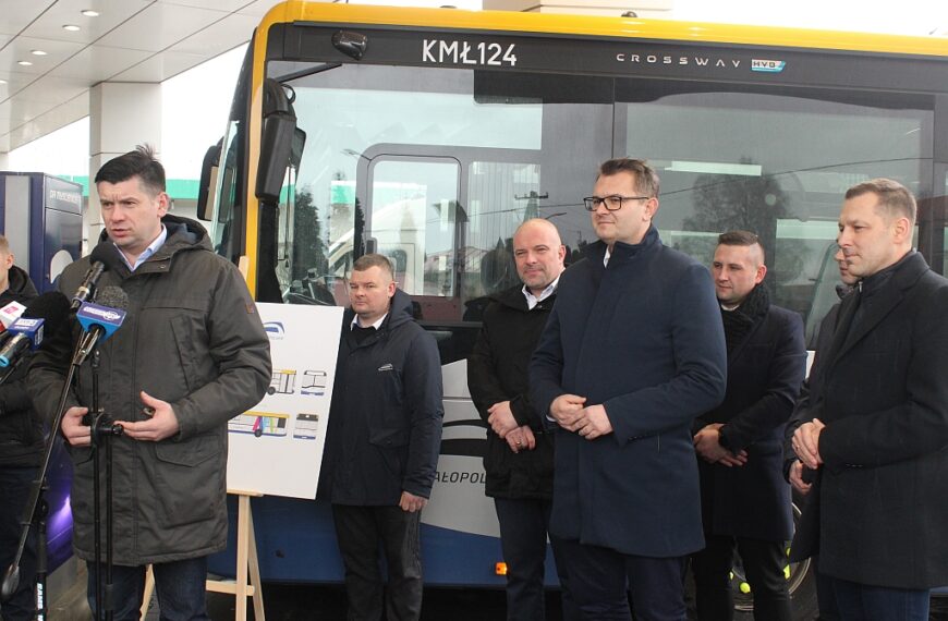 Konferencja prasowa dotycząca Małopolskich Linii Dowozowych