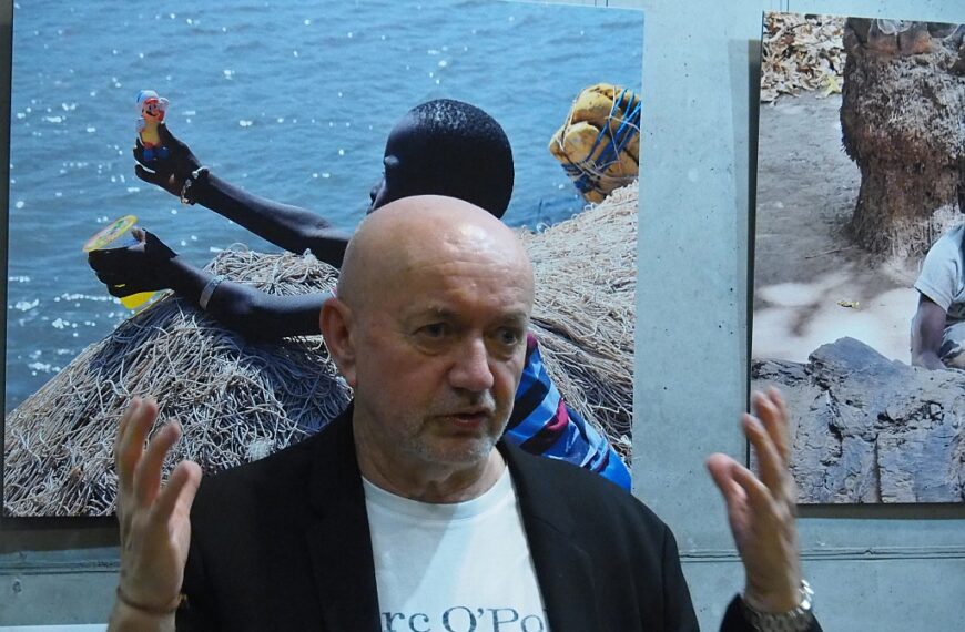 Wystawa fotografii Andrzeja Boryczki w MBP w Myślenicach