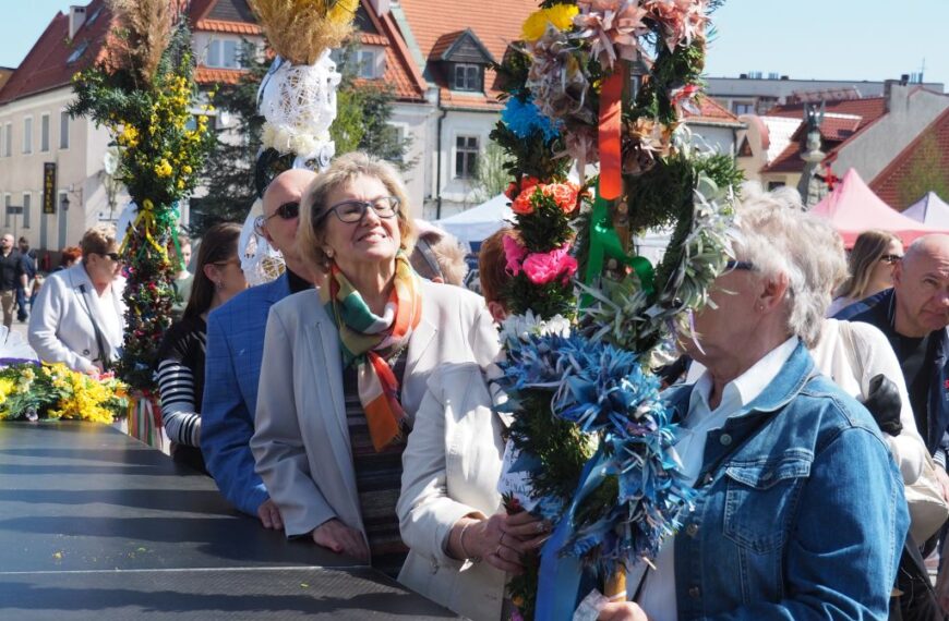Konkurs palm wielkanocnych na myślenickim rynku