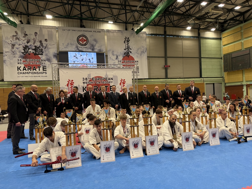 Historyczny sukces zawodników Myślenickiej Akademii Karate „Byakko” na Mistrzostwach Europy w Warszawie