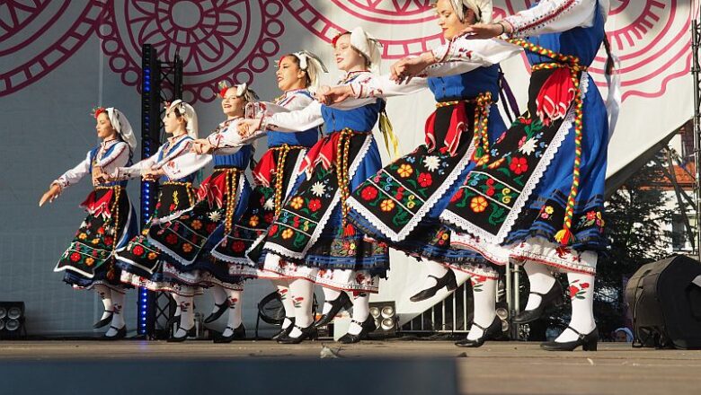Święto folkloru na myślenickim rynku (1)