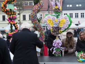 Konkurs palm wielkanocnych na myślenickim rynku